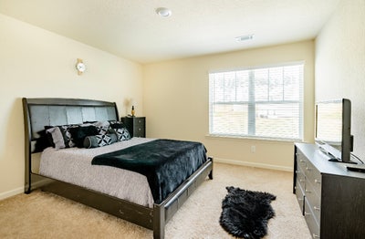 Comfortable Living- A Room to Spare Main Photo