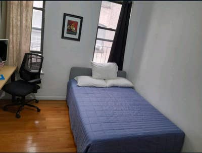 Quite nice two windows room Main Photo