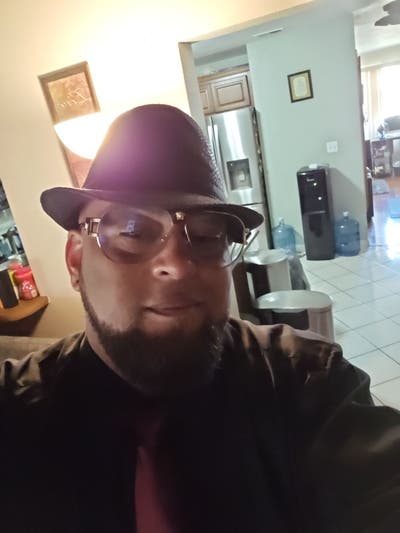 Room wanted in Goodyear, AZ Main Photo