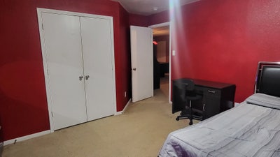 Furnished Bedroom in Quiet Houston Home Main Photo