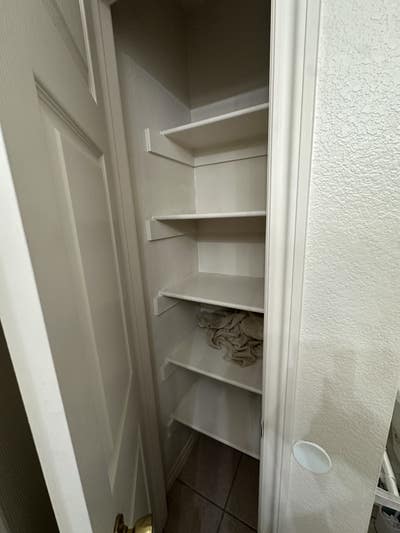 One Bedroom for Rent!  Main Photo