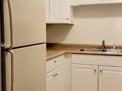 Rooms for rent in Pompano Beach Main Photo