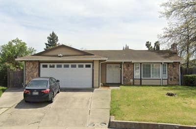 Roommate Wanted for 4Bd House Main Photo