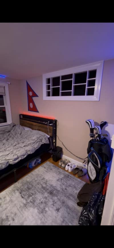 Private room for rent in a shared house Main Photo