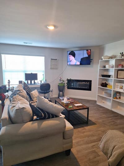 Private Room for Rent – Quiet Home, Great Location Main Photo