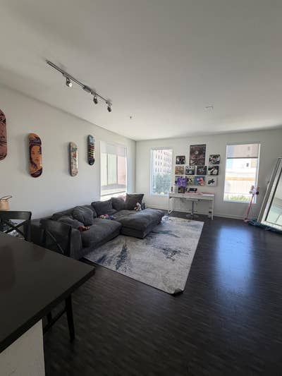 Room for rent Main Photo