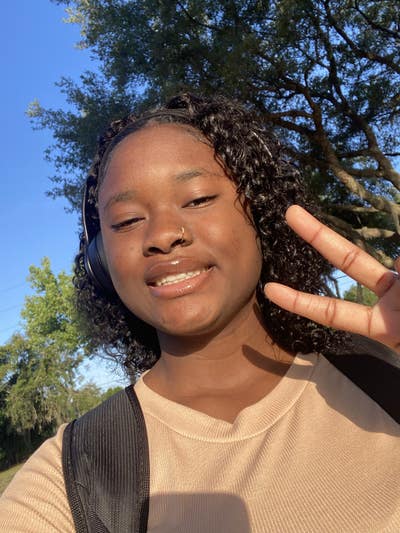 Look for a roommate for November 2026 Main Photo