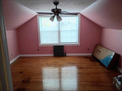 Single family home very cozy quiet and clean Main Photo