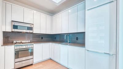 No Broker Fee – Beautiful 1BR in Financial Distric Main Photo