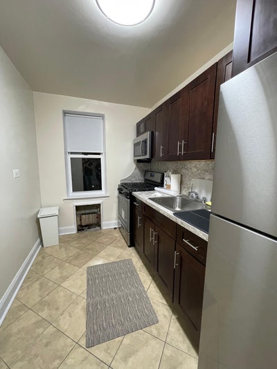 Girls only apartment Brooklyn  Main Photo