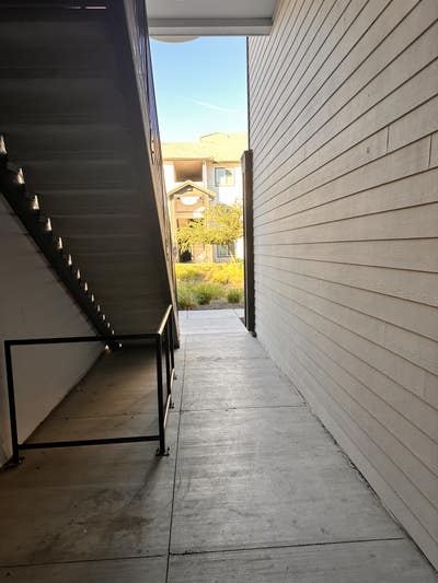 Renting 1 bedroom in 2bedroom unit Main Photo