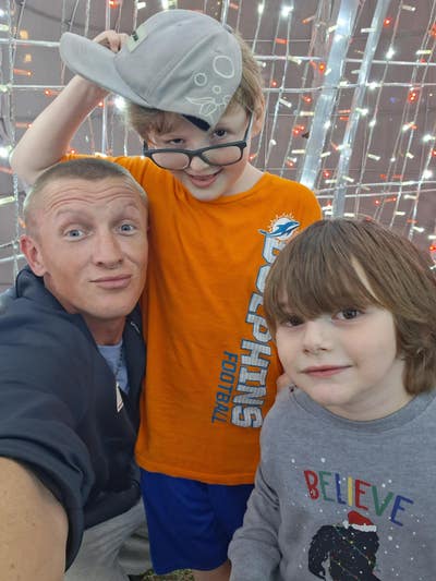 2 rooms sought by 2 males Main Photo