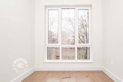 #802 2 bed 2 bath in Williamsburg! Rooms Available Main Photo