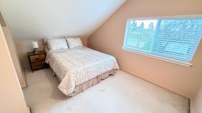 Furnished Room With Smart Lock & Vaulted Ceiling  Main Photo