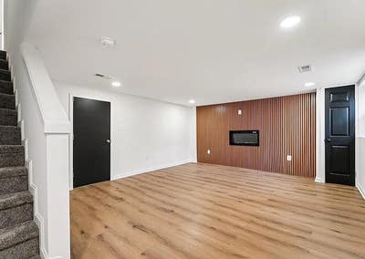 Modern _Bedroom Basement Apartment_BrightStylish & Main Photo