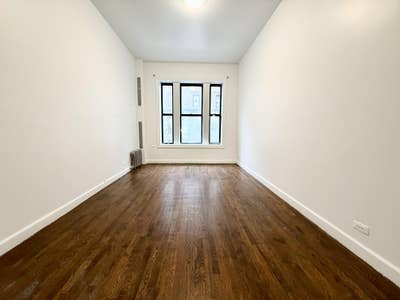 600 W 142 St- Renovated 5 Bed with  W/D 🔥 Main Photo