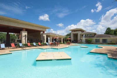 Lease Takeover – 4 Bed / 4 Bath the Ballpark North Main Photo