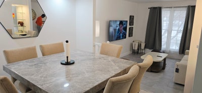 Neat Furnished Room For Professionals Main Photo