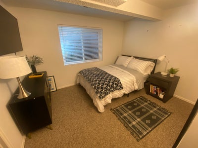 Room for Rent Main Photo