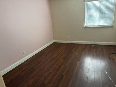 Private room/full bathroom for rent in condo  Main Photo