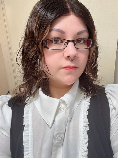 Female looking for a room in Van Nuys ASAP Main Photo