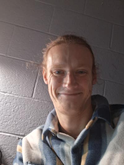 Reliable male looking for a quiet room in Azusa Main Photo