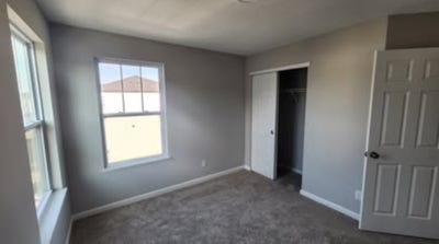 Room for Rent (Shared Bathroom) Main Photo