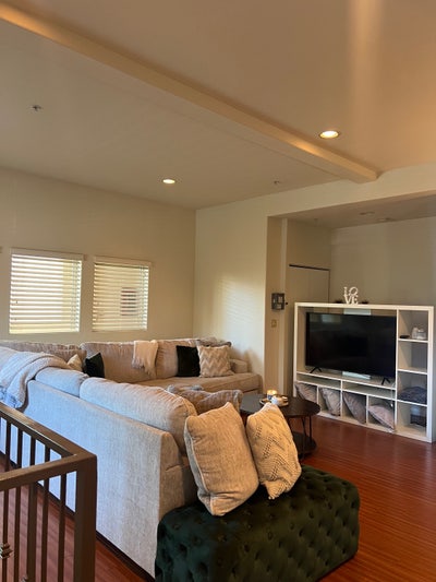 Looking for 3rd roommate! Sherman Oaks  Main Photo