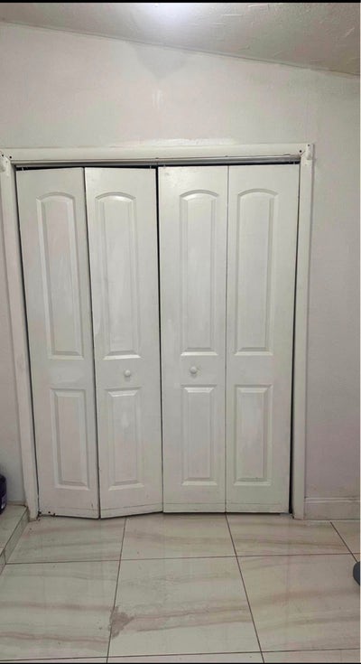 Private room and bathroom in a shared house  Main Photo