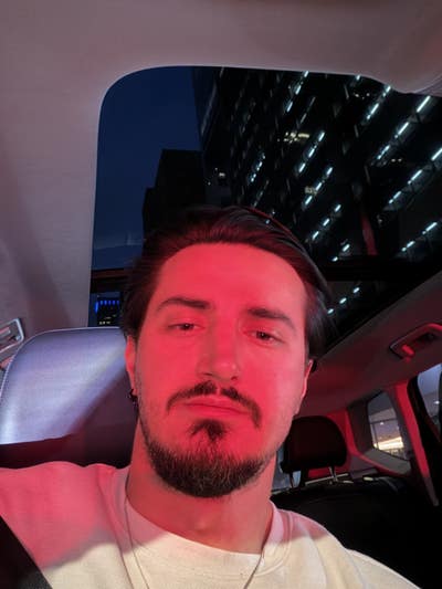 Room wanted in Houston Main Photo