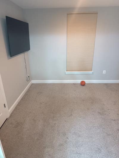 First floor room for rent  Main Photo