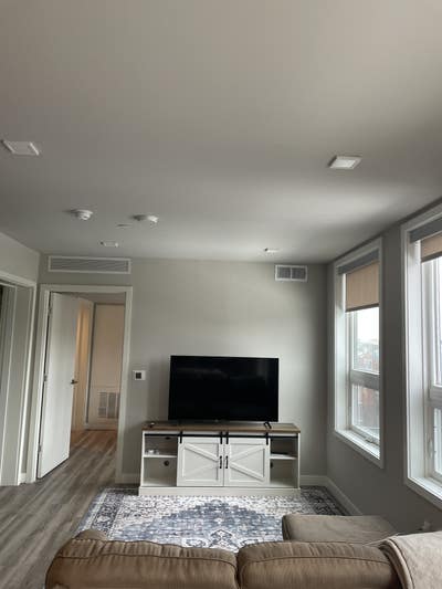 1 bedroom apt available Main Photo