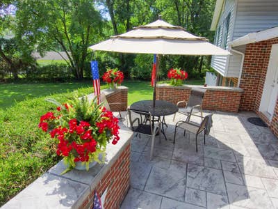 Room Available April 1st, Month to Month $1,000 Main Photo