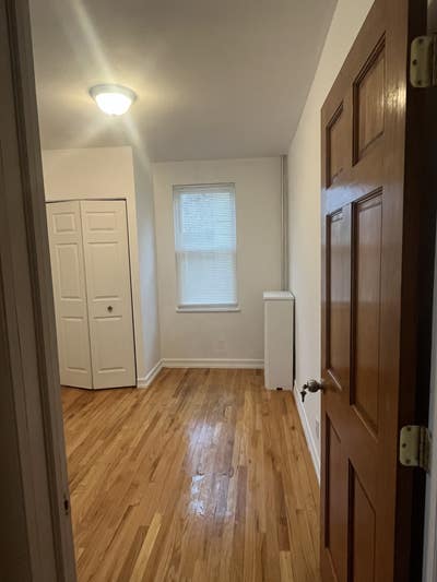 Bright Private Room, Bills Included Main Photo