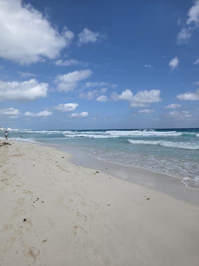 Male age 44 looking for a room in Northridge Main Photo