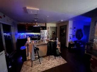 Nice Private Room & Bathroom Available! Main Photo