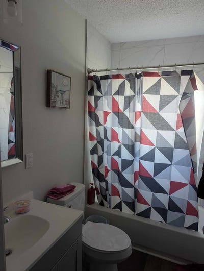 Private Room + Backyard – Utilities Included Main Photo