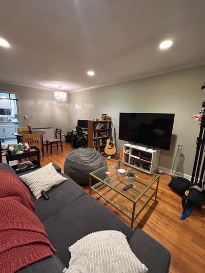 2Bd 1Ba, Seeking Roommate - Englewood NJ Main Photo