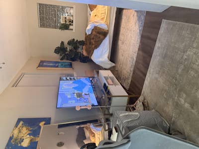 Spacious West town bedroom available  Main Photo