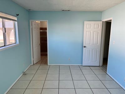 Master w/ Private Bath + Room Near UCR Main Photo