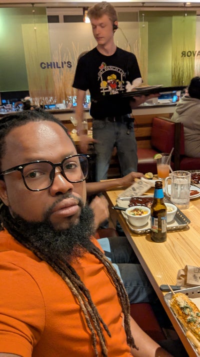 Reliable 38 year old male looking for a room Main Photo