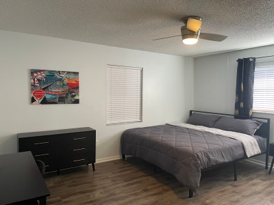 Luxury Master Suite Near FITBeachHospitalsAirport Main Photo