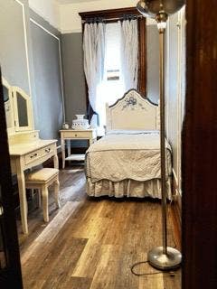 Nina Simone Room_Fully Furnishedprivate Room with  Main Photo