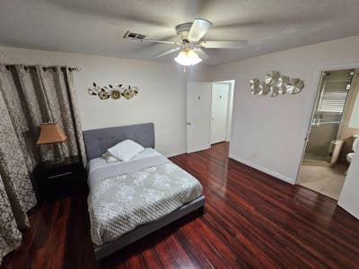 Stylish Furnished Rooms in Central DFW Near Downto Main Photo