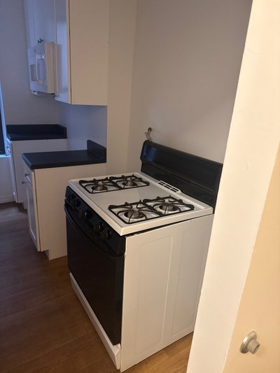 Cozy two bedroom apartment in heart of the city Main Photo