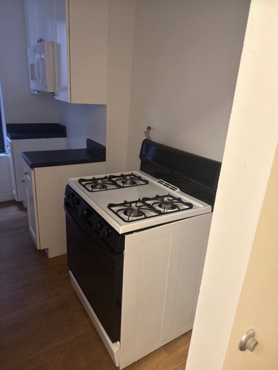 3 bedroom apartment in Manhattan $2800 Main Photo