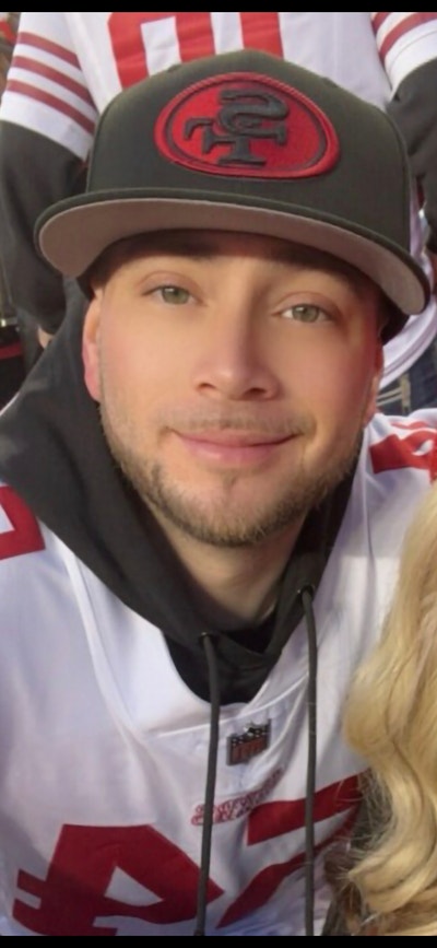 36 year old male looking for room in Santa Clarita Main Photo