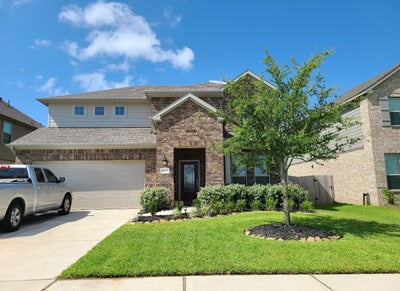 Private room for a female  Main Photo