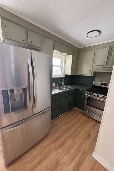 Furnished room near Providence Main Photo