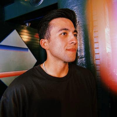 Moving to NYC in April! Looking for a room!  Main Photo